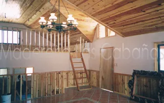 Forros interiores en madera y tablarroca