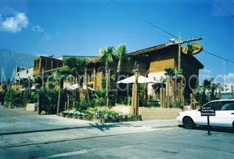 Restaurant La Tartaruga — Diseño del arquitecto Ernesto Polendo.