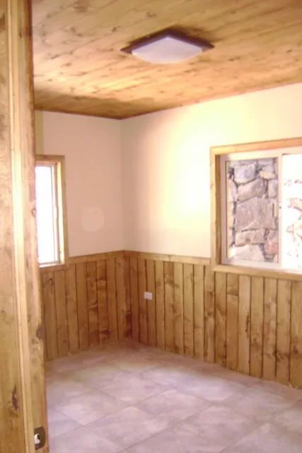 Piso ceramico , forros , texturizado , cera rustica tono medio